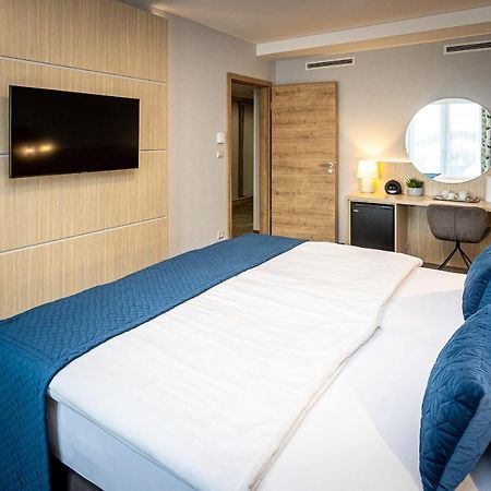 Nádas Tó Park Hotel Vasad Kültér fotó