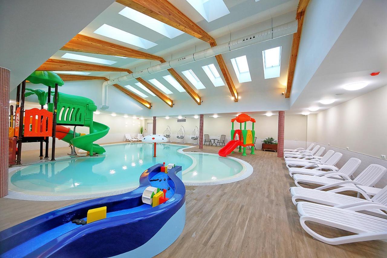 Nádas Tó Park Hotel Vasad Kültér fotó