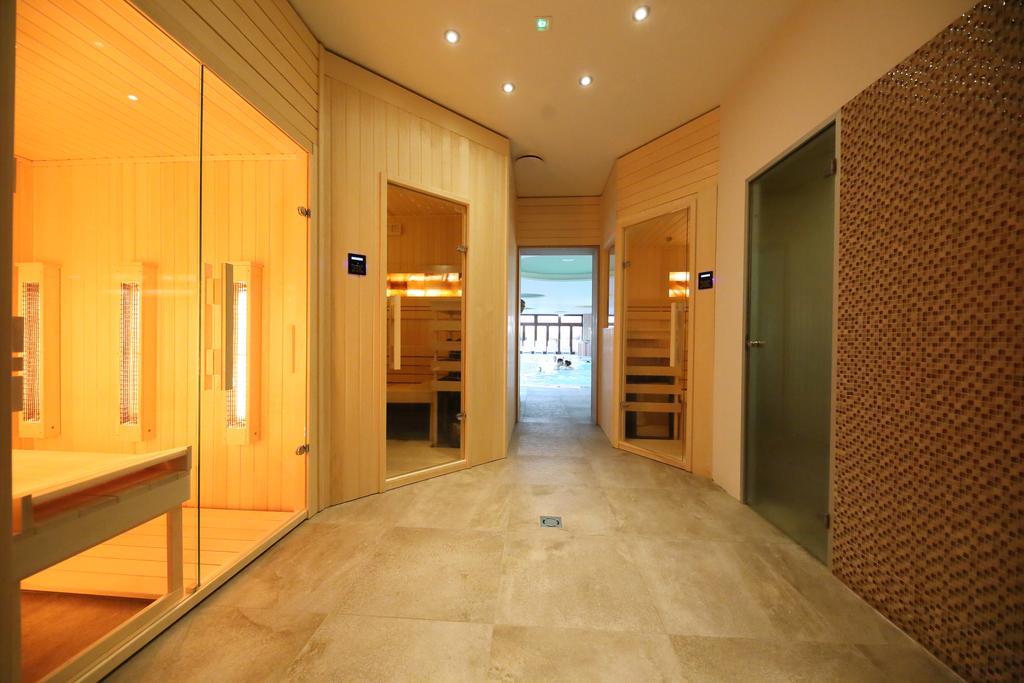 Nádas Tó Park Hotel Vasad Kültér fotó