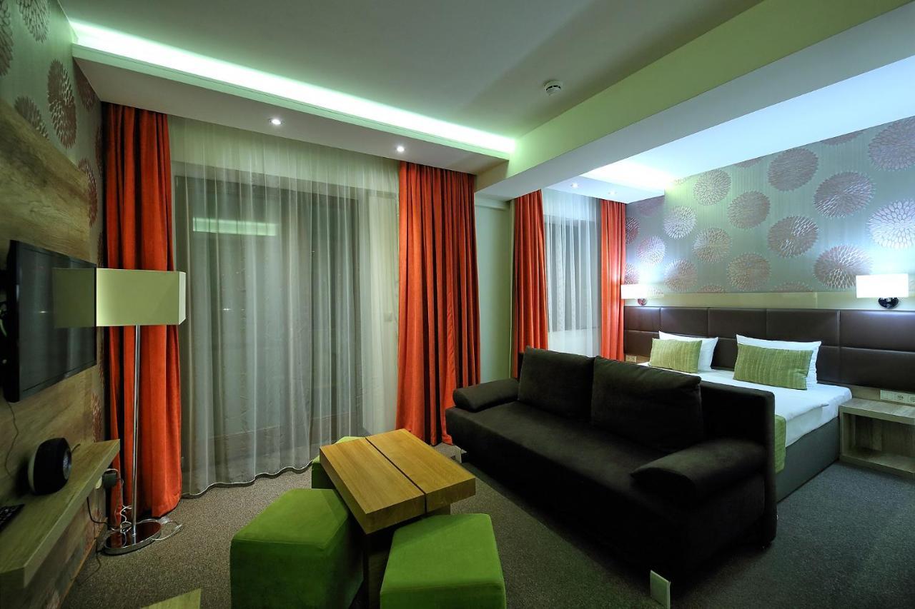 Nádas Tó Park Hotel Vasad Kültér fotó