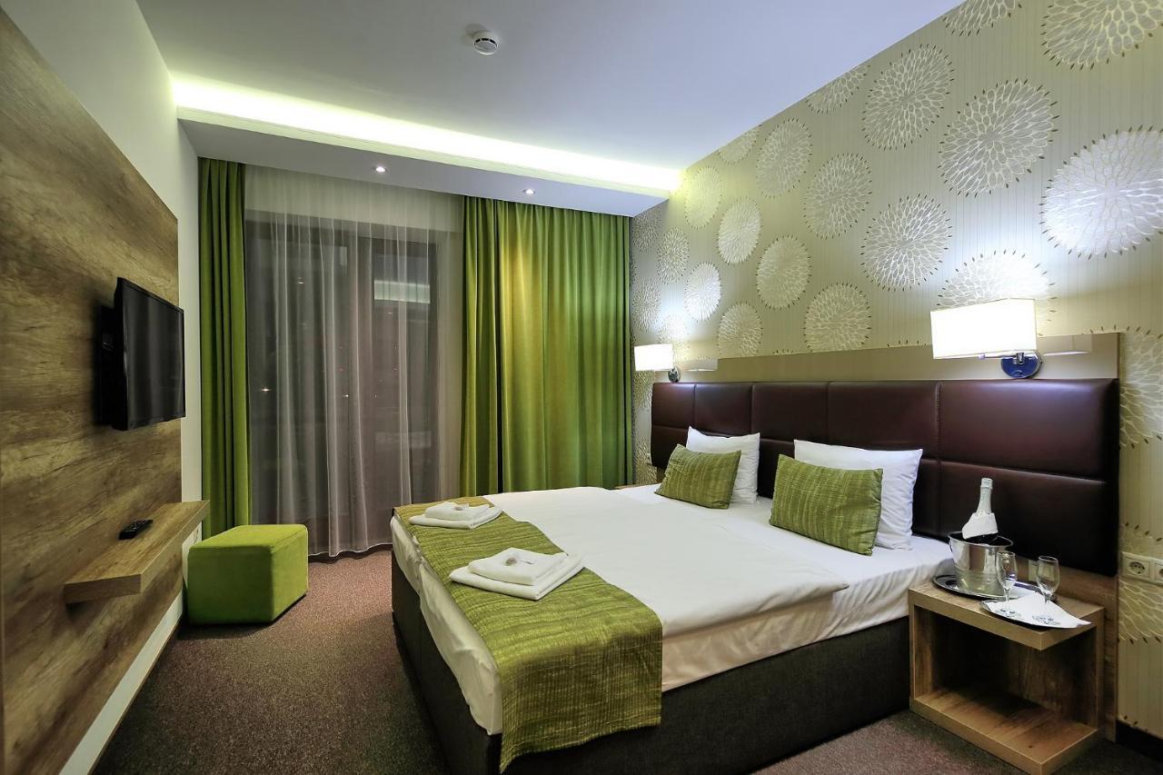 Nádas Tó Park Hotel Vasad Kültér fotó