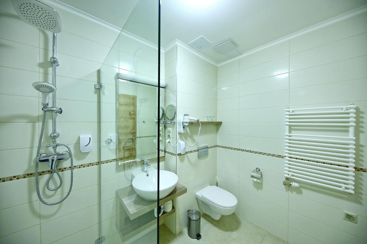 Nádas Tó Park Hotel Vasad Kültér fotó